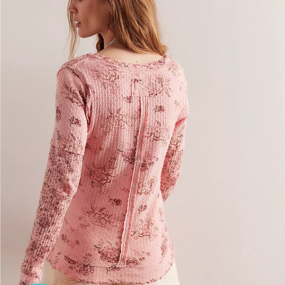 Free people we the free the free clover printed thermal pink combo long sleeve - Picture 2 of 5